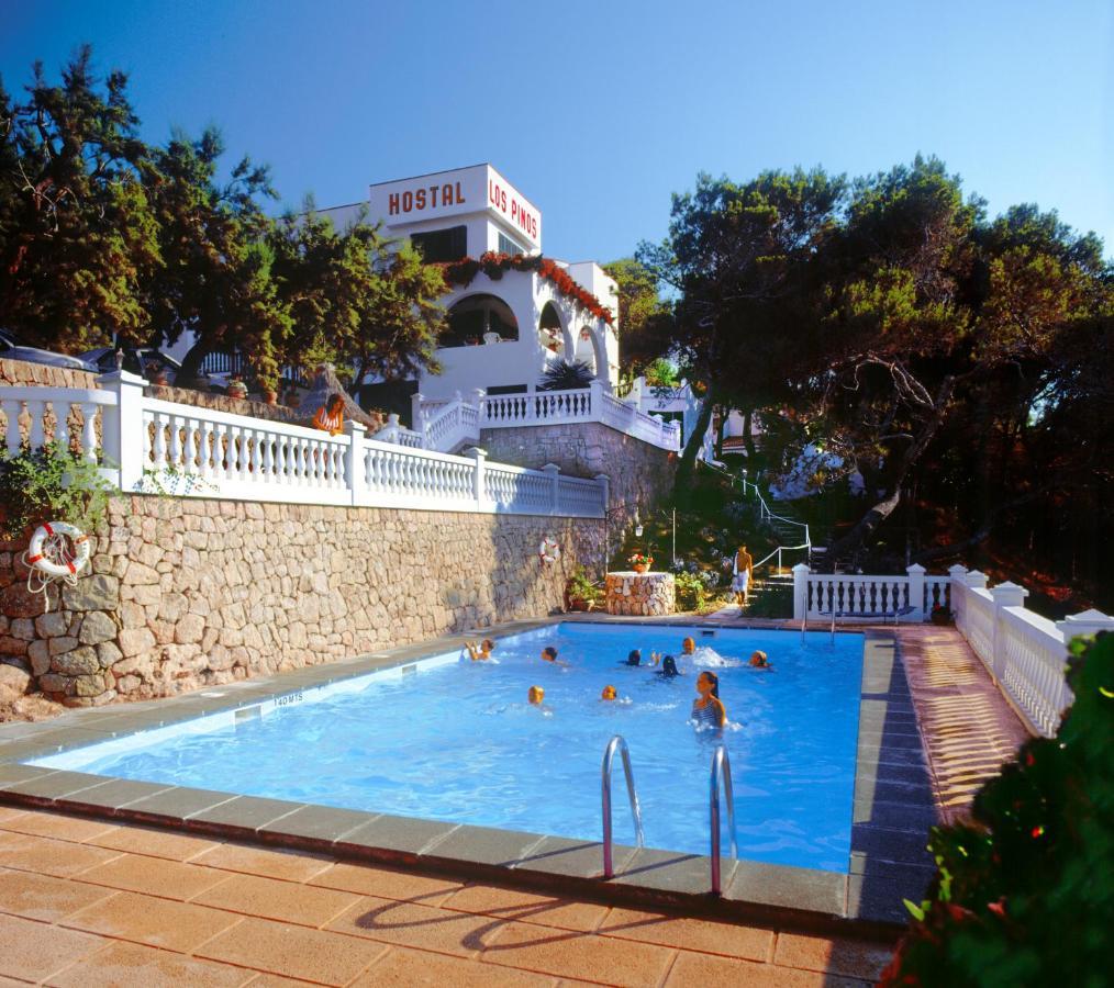 Hostal Los Pinos Кала-Сан-Висенте Экстерьер фото