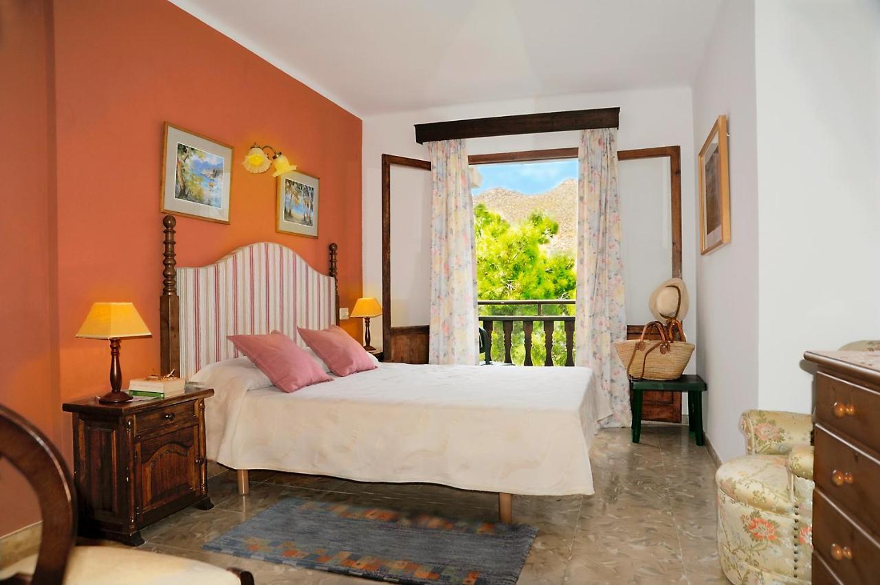 Hostal Los Pinos Кала-Сан-Висенте Экстерьер фото