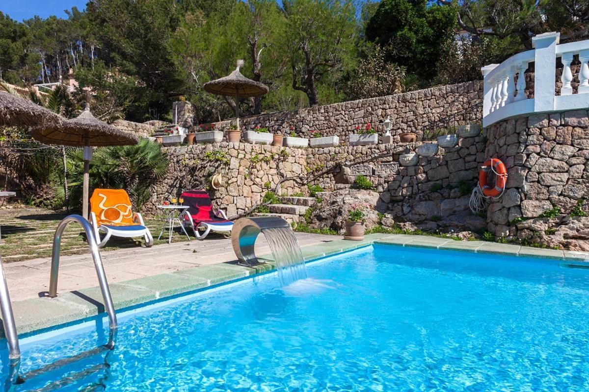Hostal Los Pinos Кала-Сан-Висенте Экстерьер фото